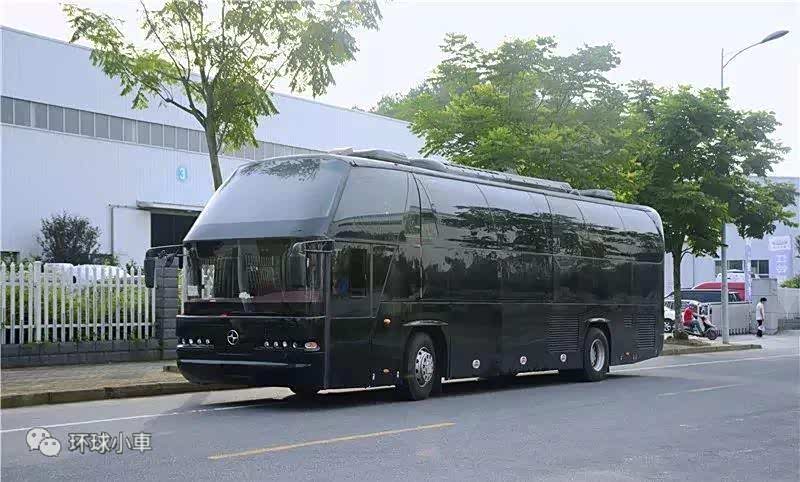 尼奥普兰a型大巴房车,足足40平米的空间,简直是一个移动别墅!