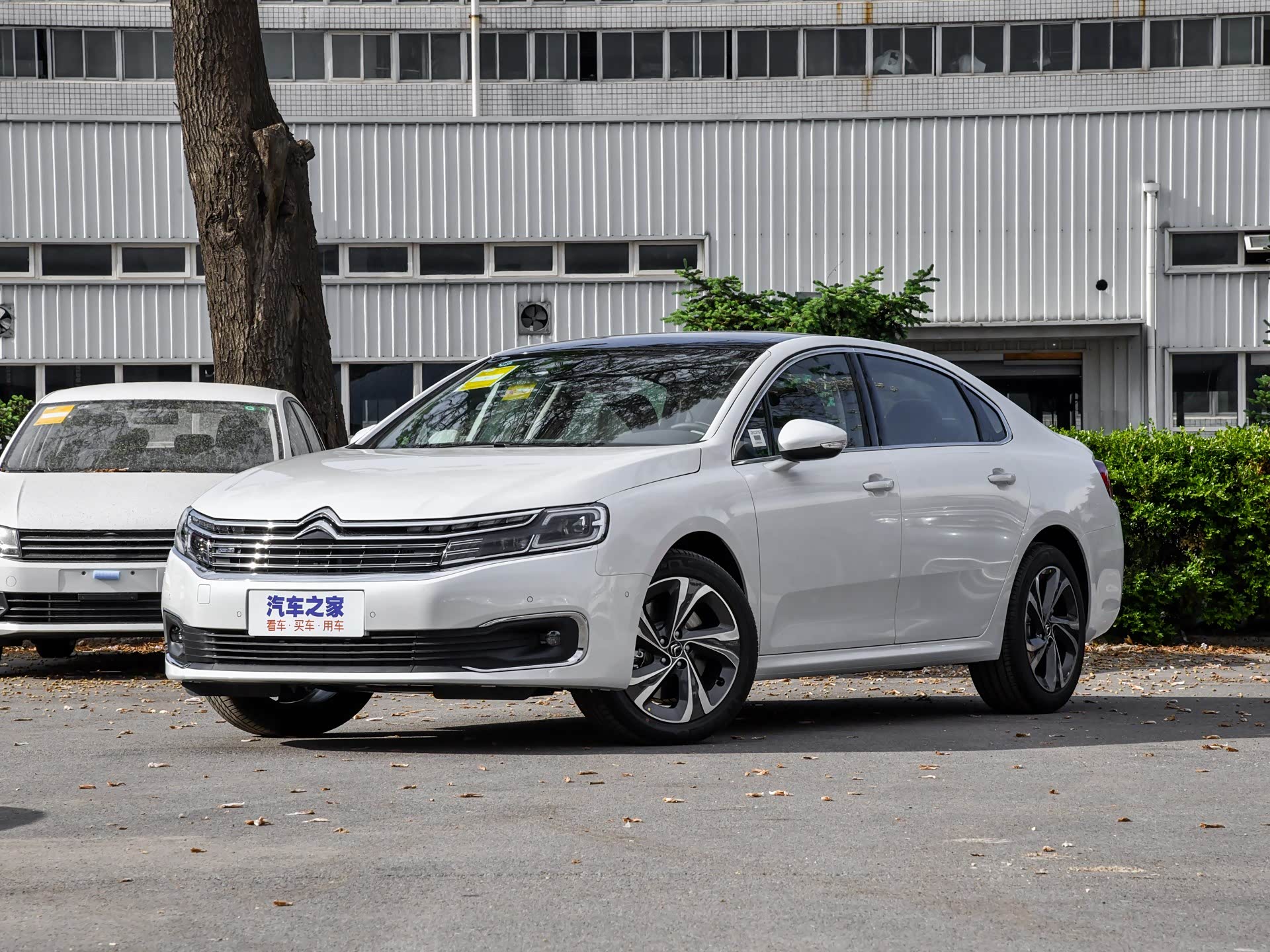 高端中型车c6,24期0息月供只要4000多