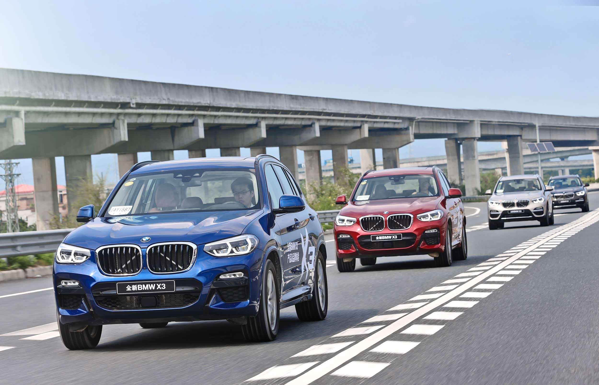 试驾全新宝马x3:加长但不忘操控初心