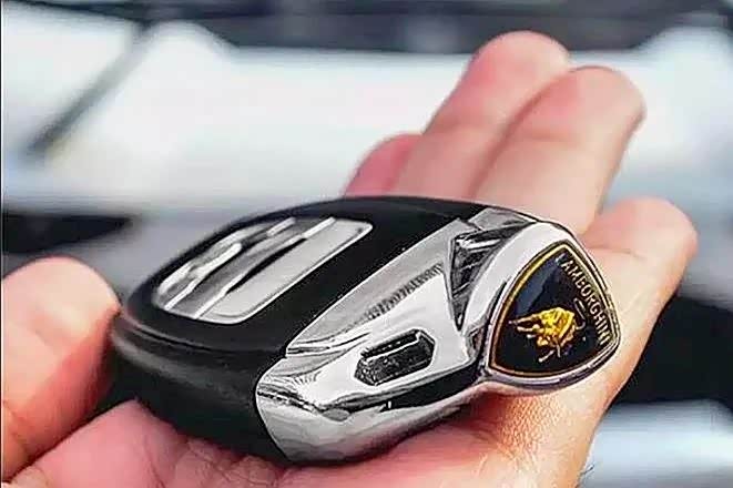 看完这些超跑的钥匙,你就明白豪车凭什么这么贵了