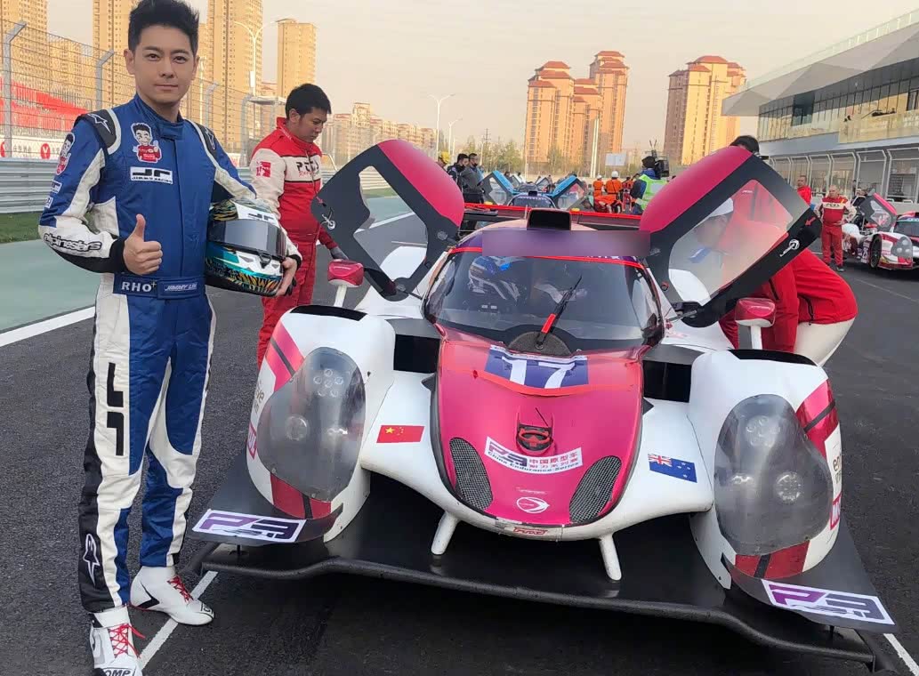 林志颖的豪车能塞满一个车子艺术馆!其中有一辆无需驾驶证也能开