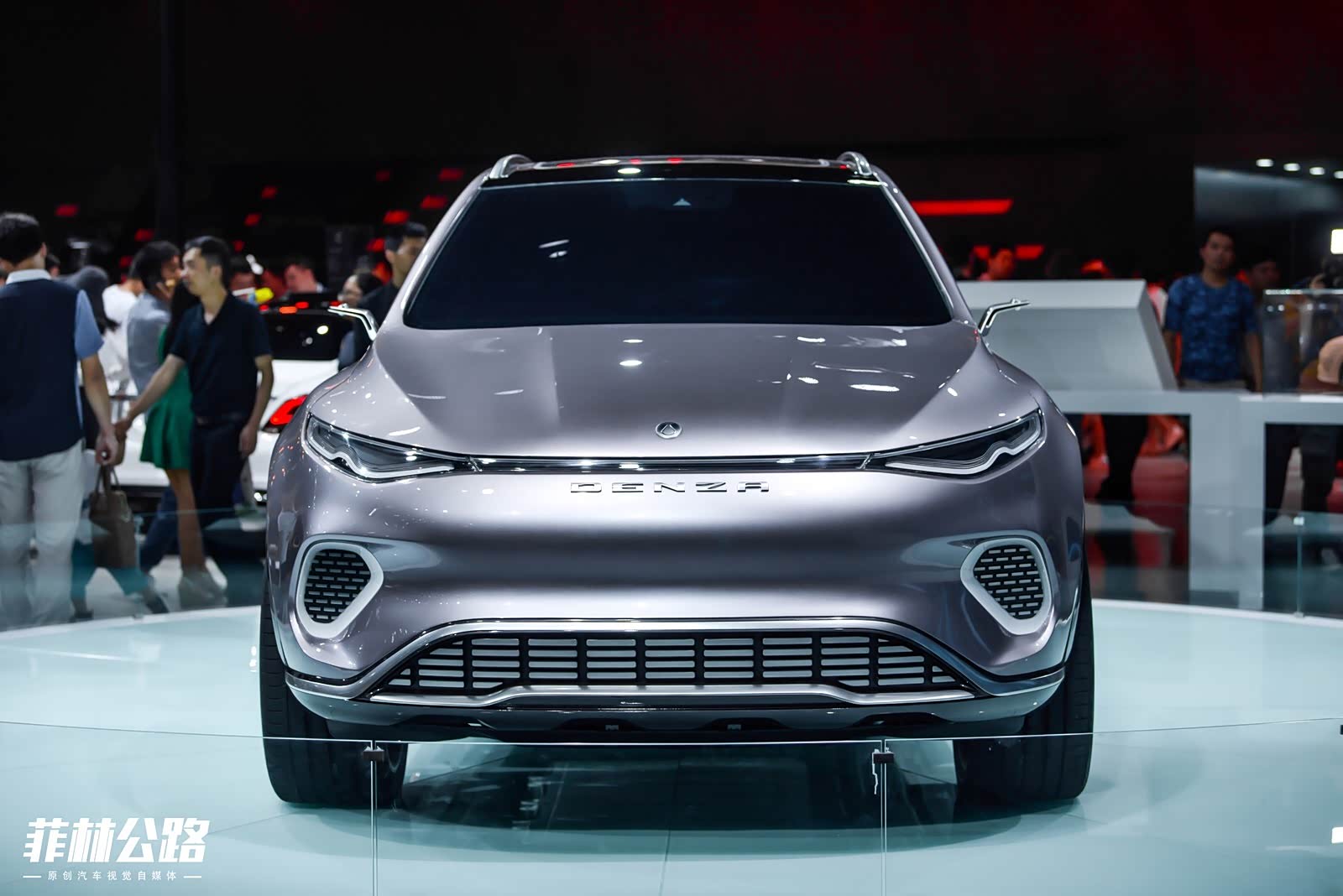 深港澳车展实拍腾势conceptx概念车科技的外形有些奇怪