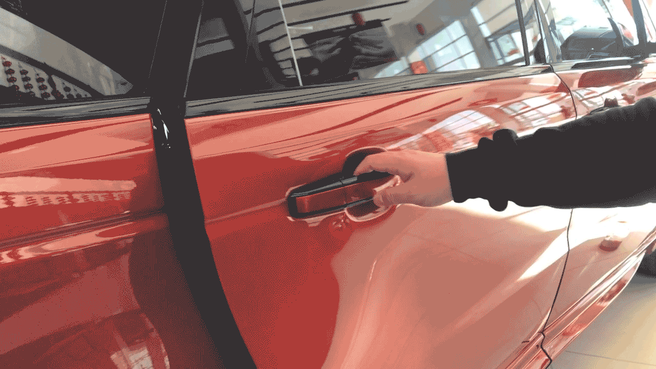 整车配备电吸门