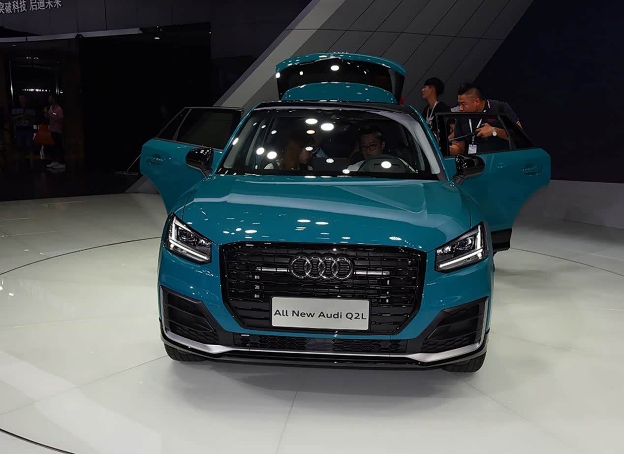 25万本来想买奥迪q3,全新奥迪q2l轴距却它还长,买新不买旧!