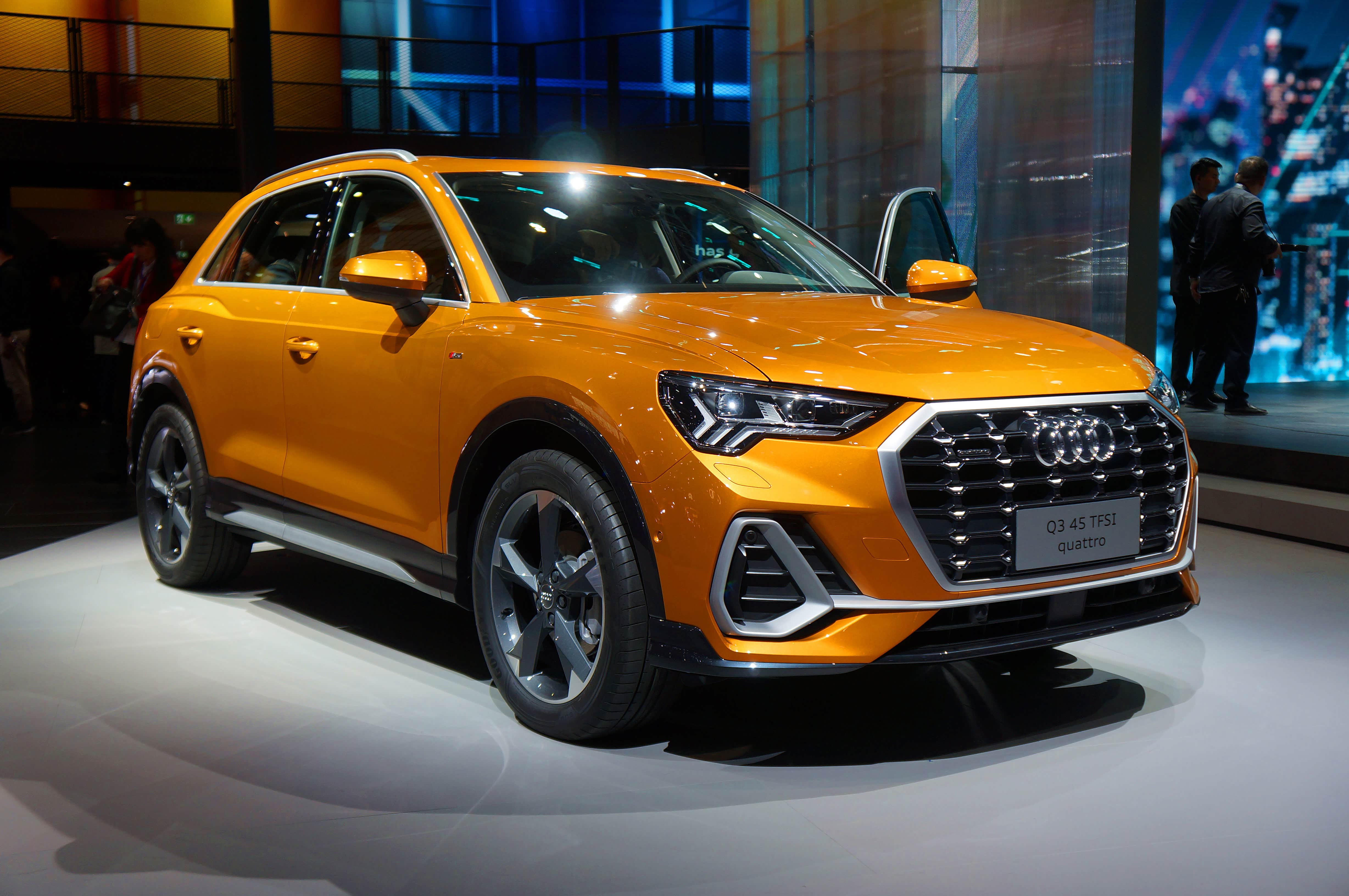 巅峰时速战队#号称"小q8",国产不加长!新奥迪q3亮相上海车展