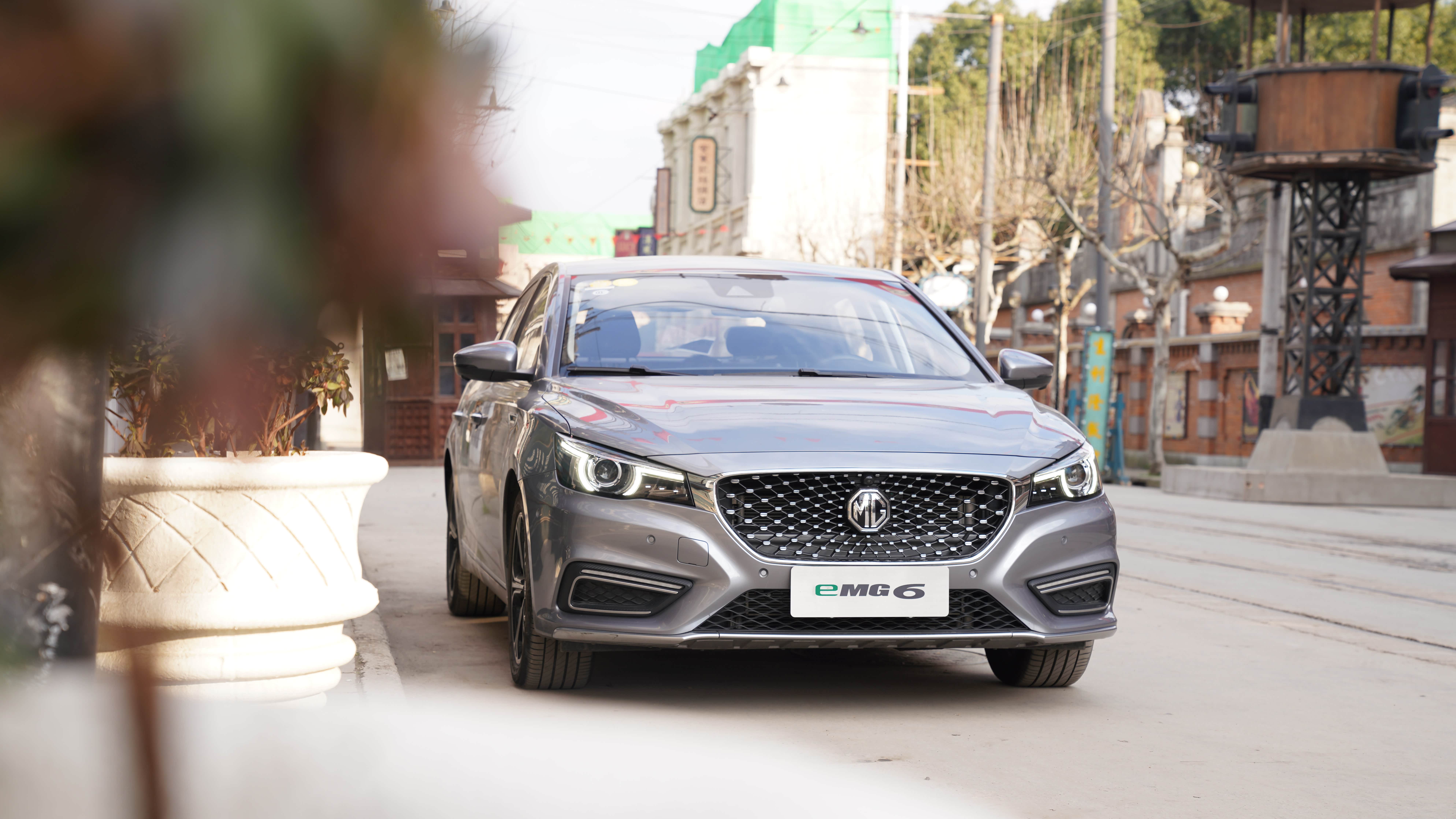 外行对名爵6新能源的印象