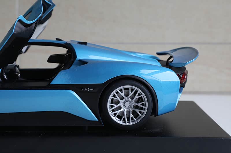 价值996万元的"全球最快电动汽车"蔚来ep9车模实拍