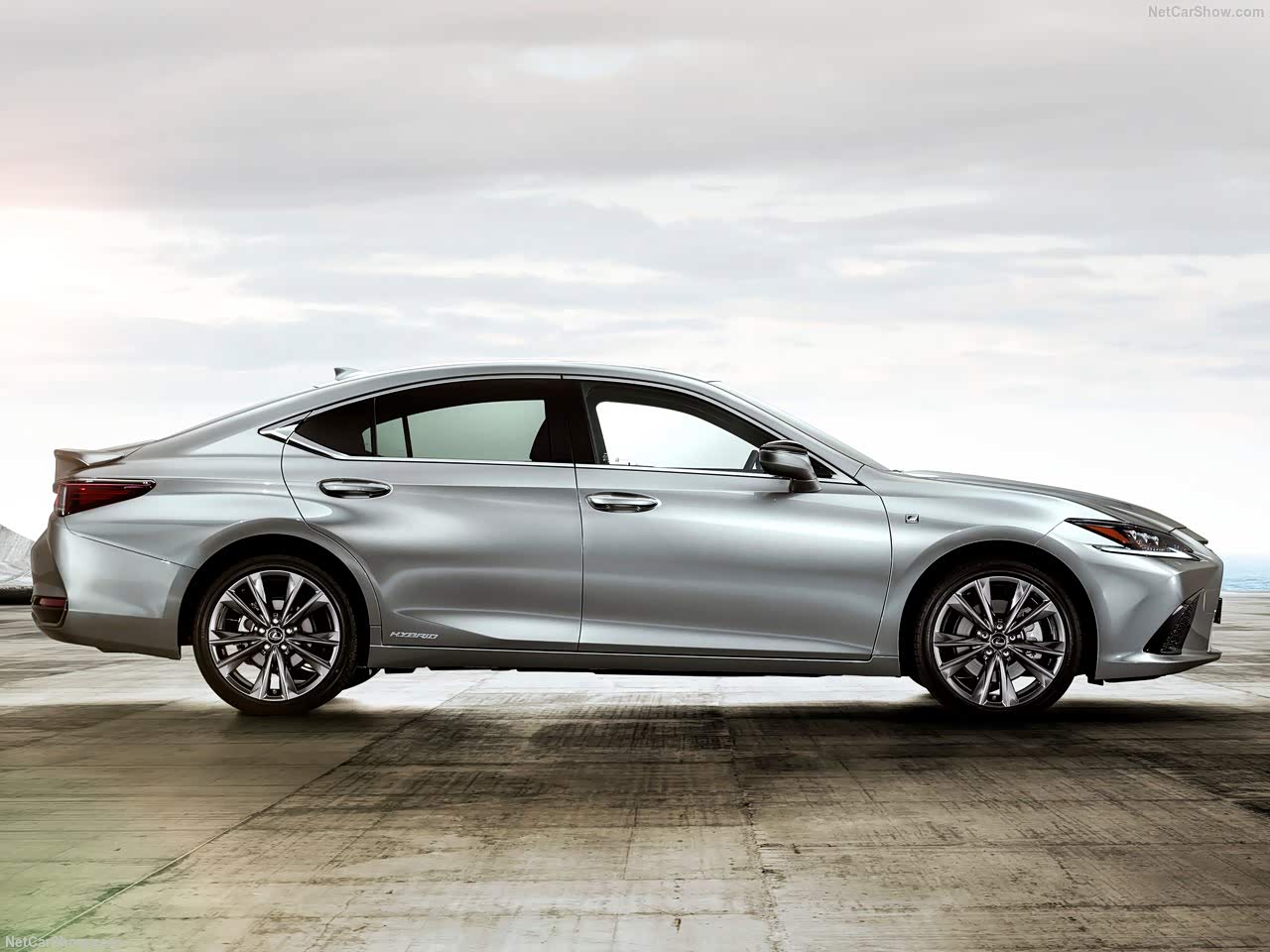 活脱脱一台小ls新一代雷克萨斯es到店实拍体验