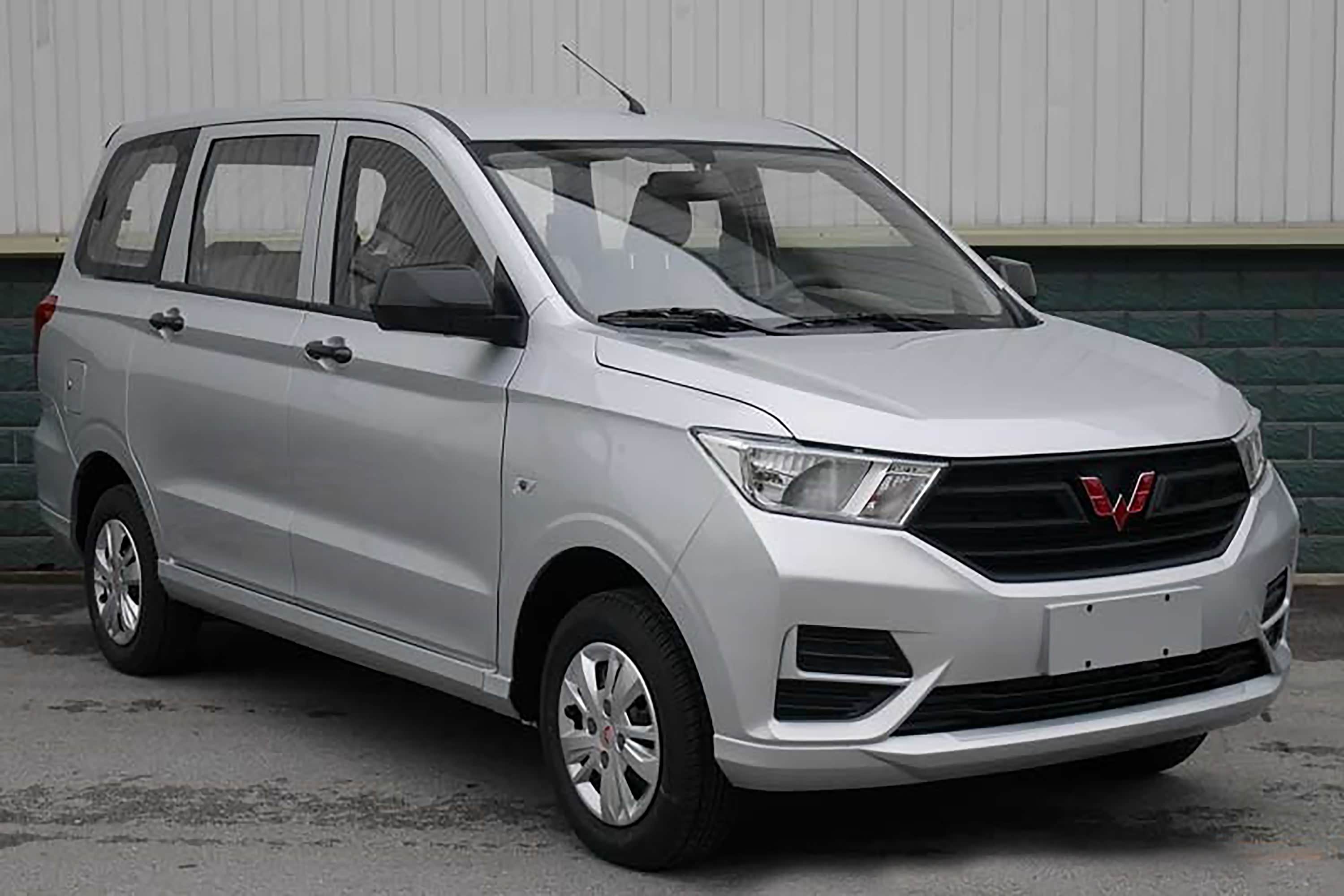 顶不住年轻化的趋势 五菱宏光s也要改头换脸了