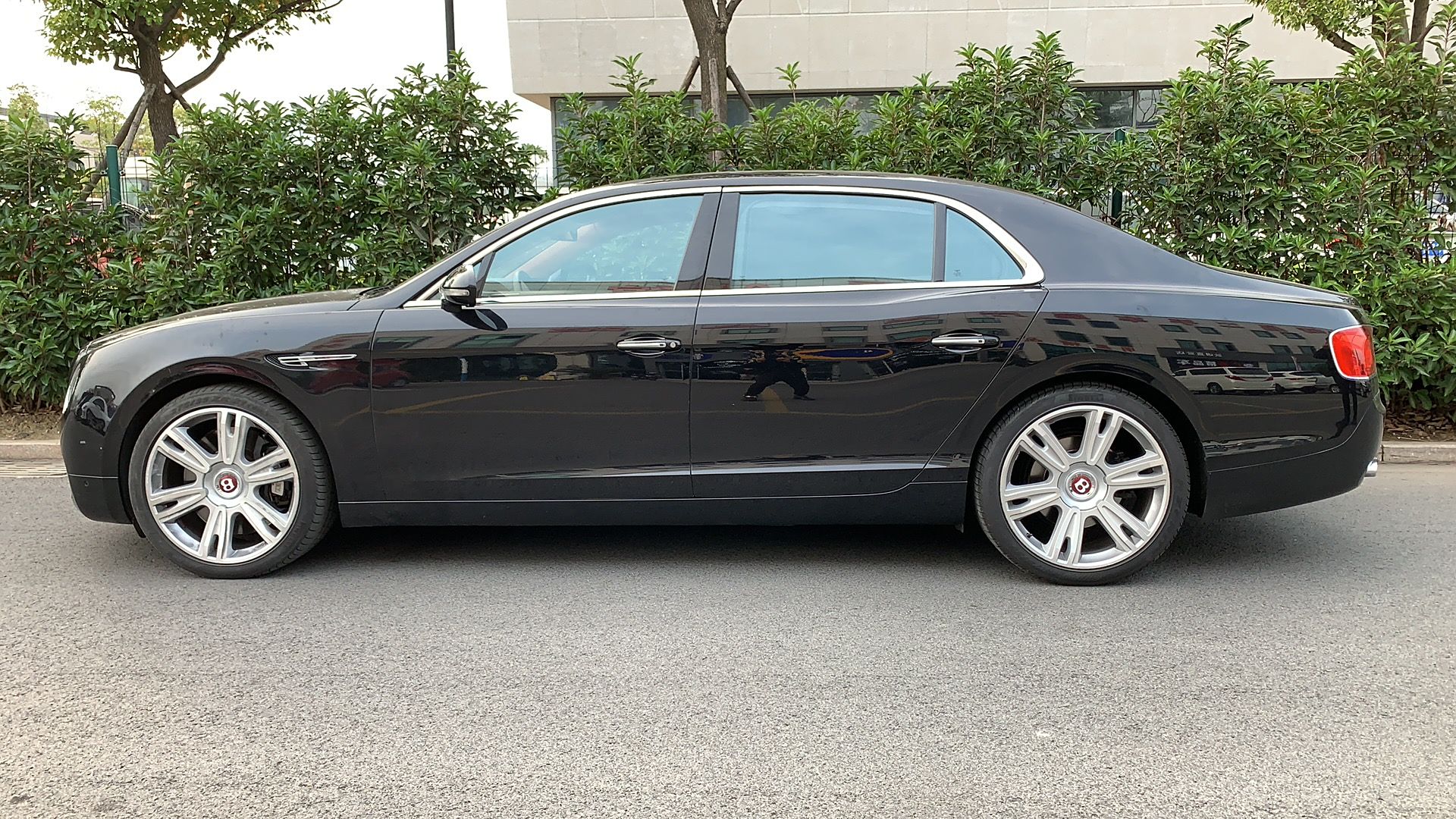 年轻新贵首选座驾 宾利飞驰_车家号_发现车生活_汽车之家