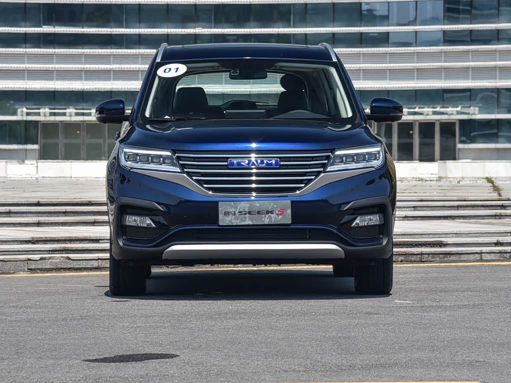 家用务实七座suv,君马seek 5今晚上市