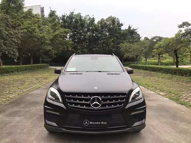 暴力的黑武士,梅赛德斯-奔驰ml63-amg