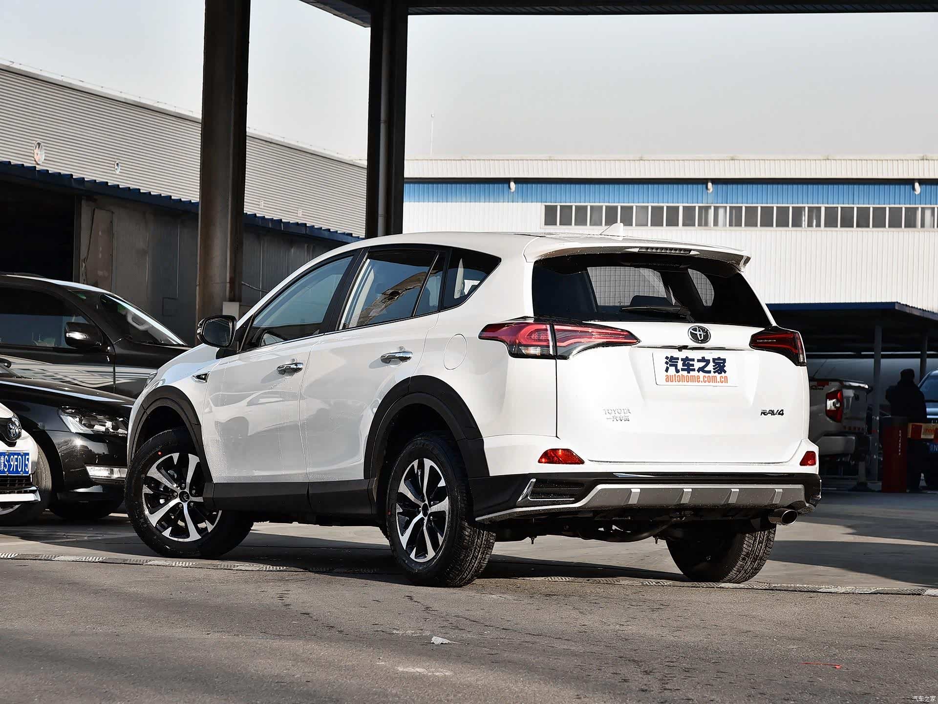 16万不要柯洛克而选择丰田荣放rav4,提车1个月车主说出用车心得