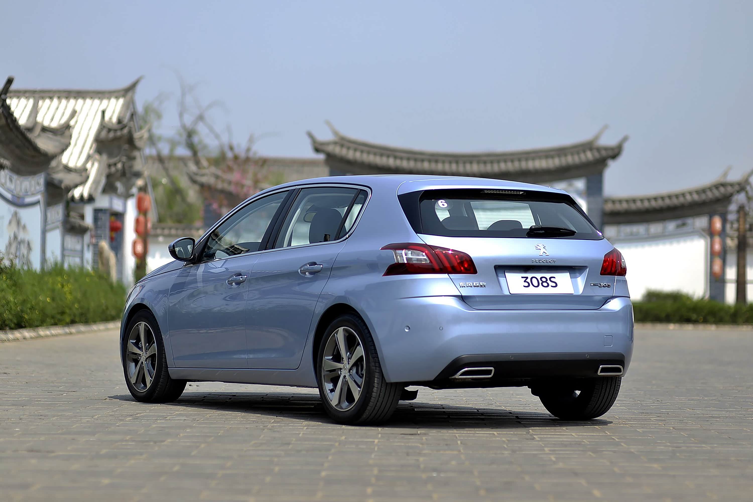 虽然东风标致现在已经被边缘化,早已没有2013-2015年时候的销售光景