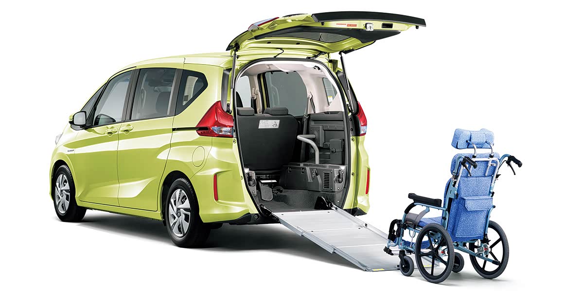 这种"福祉车"设计巧妙,方便老人和残障人士乘坐