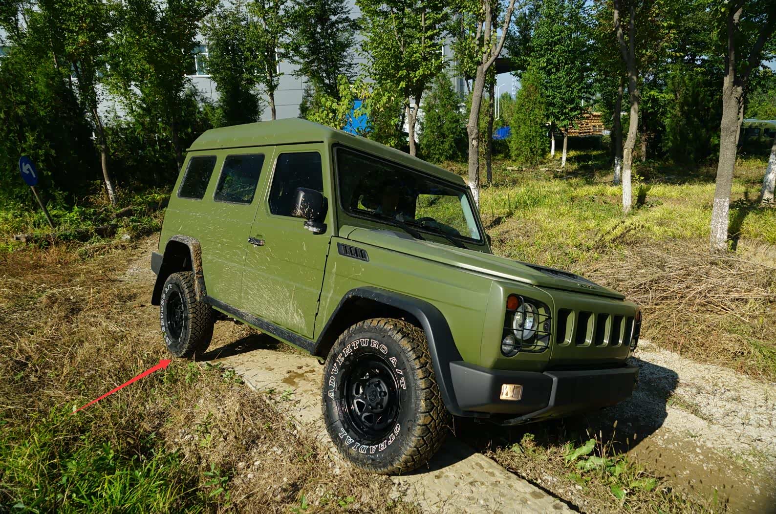 75吨级"3代军"bj80突击车