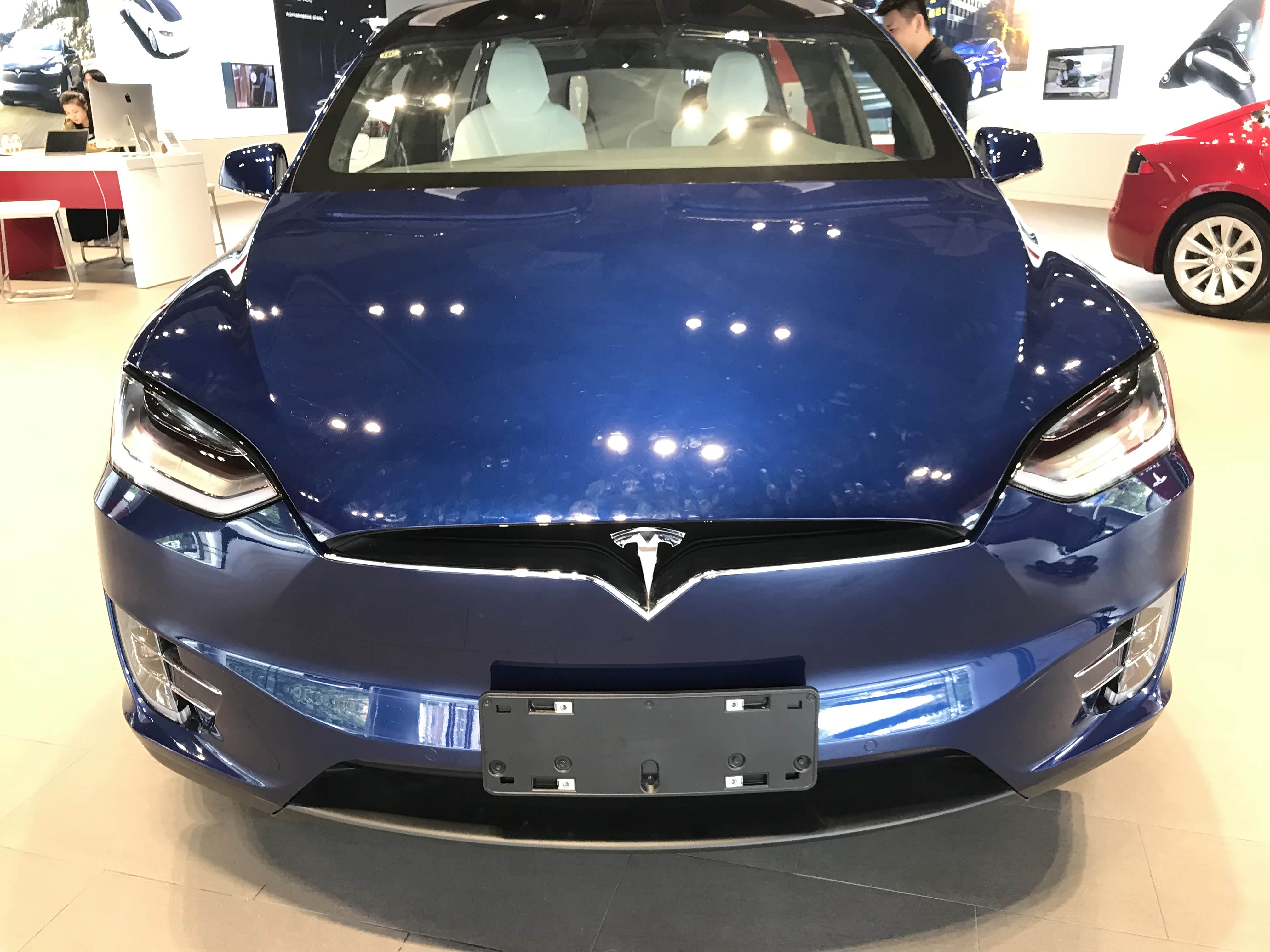 体验特斯拉model x — 扮猪吃老虎篇