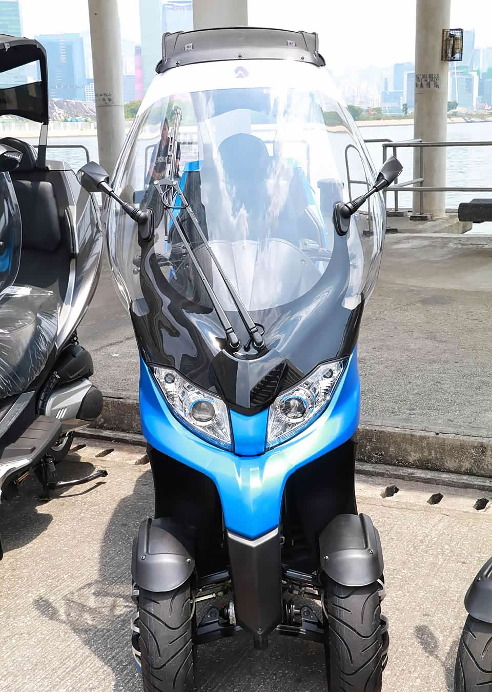 2017款adiva ad3 400遮风挡雨大储物三轮摩托车