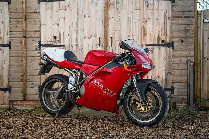 一代经典巨作摩托车杜卡迪ducati 916