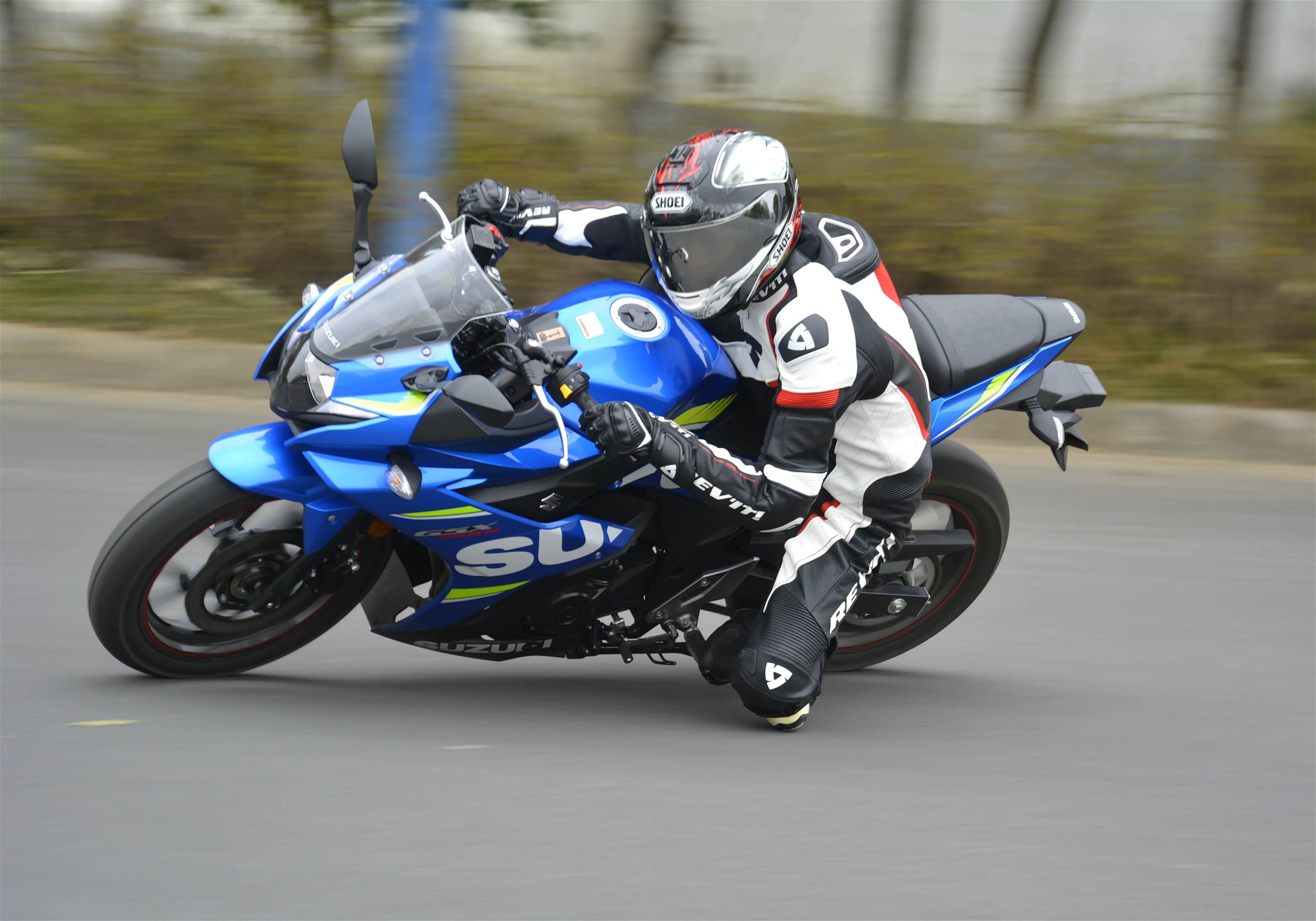 成年礼 豪爵铃木gsx250r abs首测报告