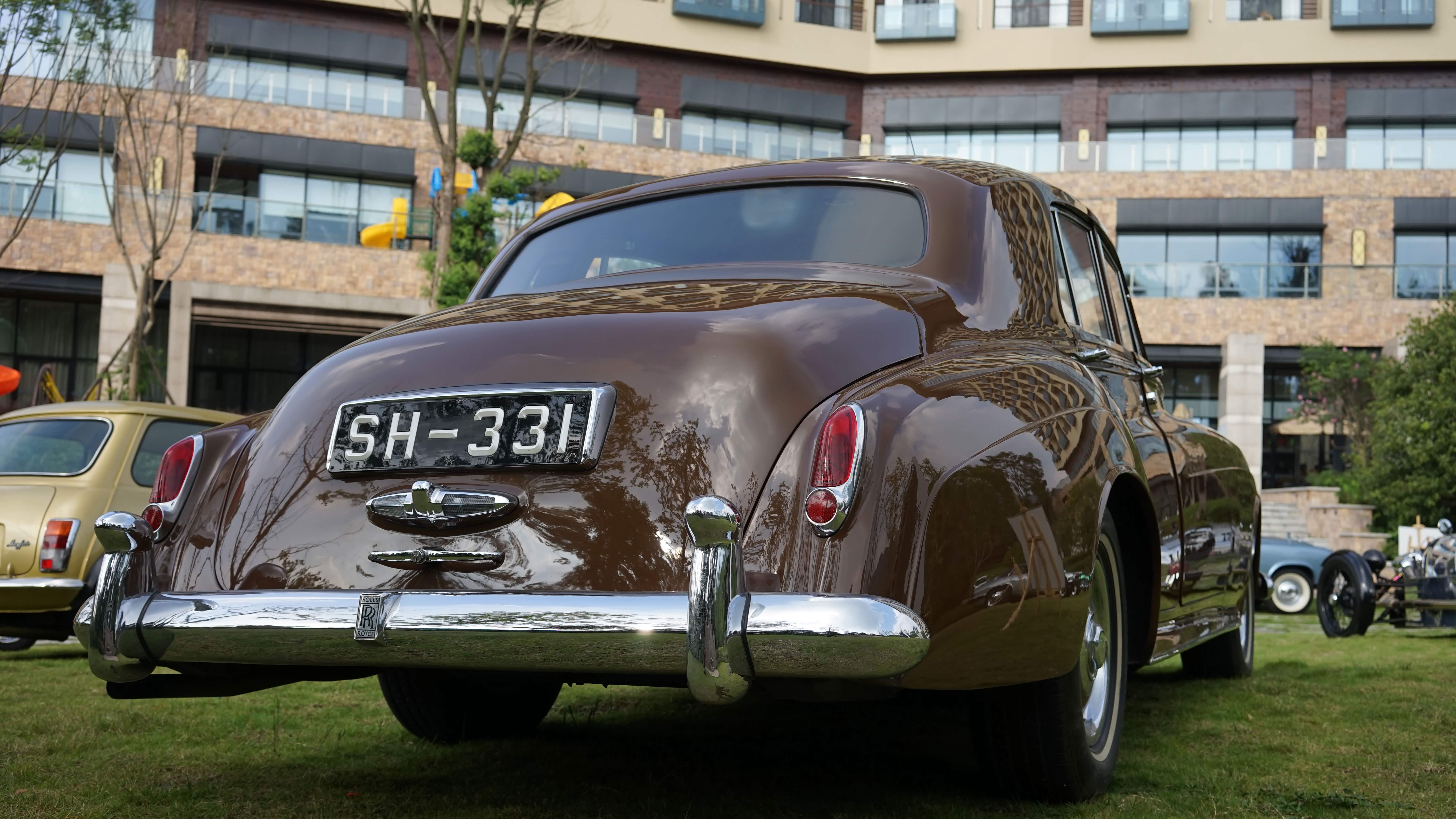 劳斯莱斯银云老爷车鉴赏